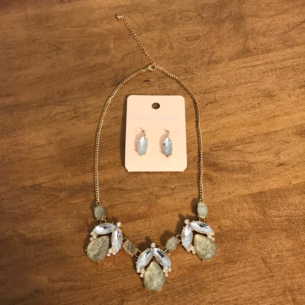 🔥5/$25 Necklace and Earring Set